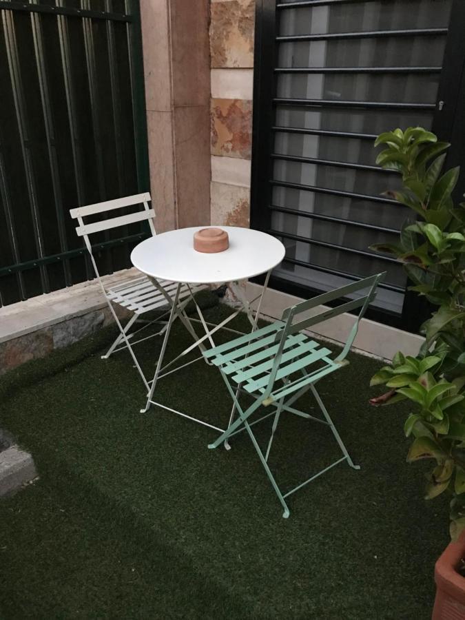 Domus Vesuvio Bed and Breakfast San Giorgio a Cremano Exteriör bild